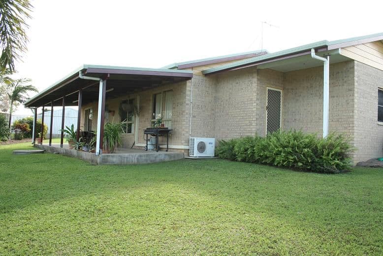 17 Coleshill Drive, SARINA QLD 4737, Sarina - Thumbnail 2