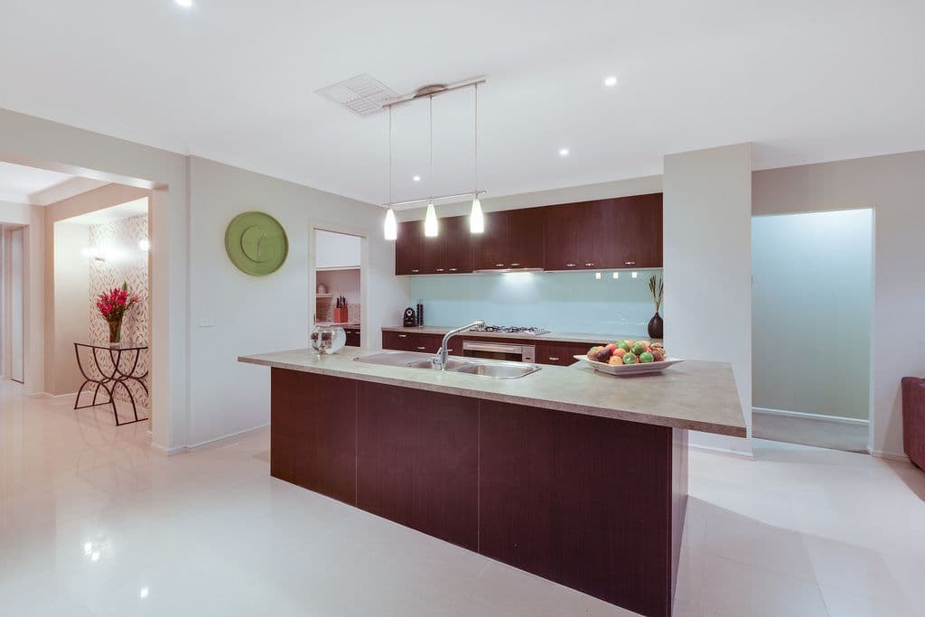 45 Viewgrand Boulevard, Epping VIC 3076, Epping - Thumbnail 2
