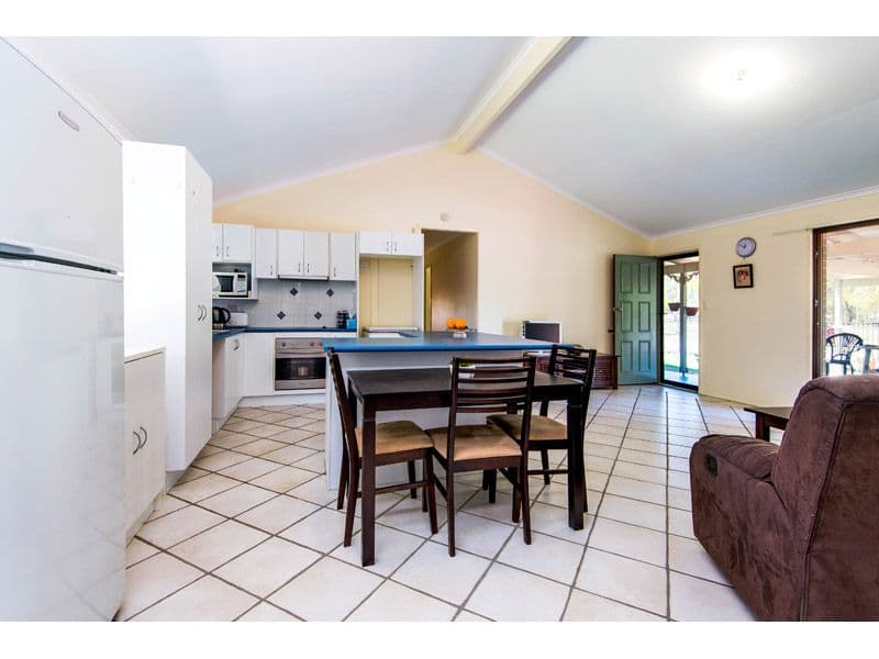 85 Stackpole Street, WISHART QLD 4122, Wishart - Thumbnail 8