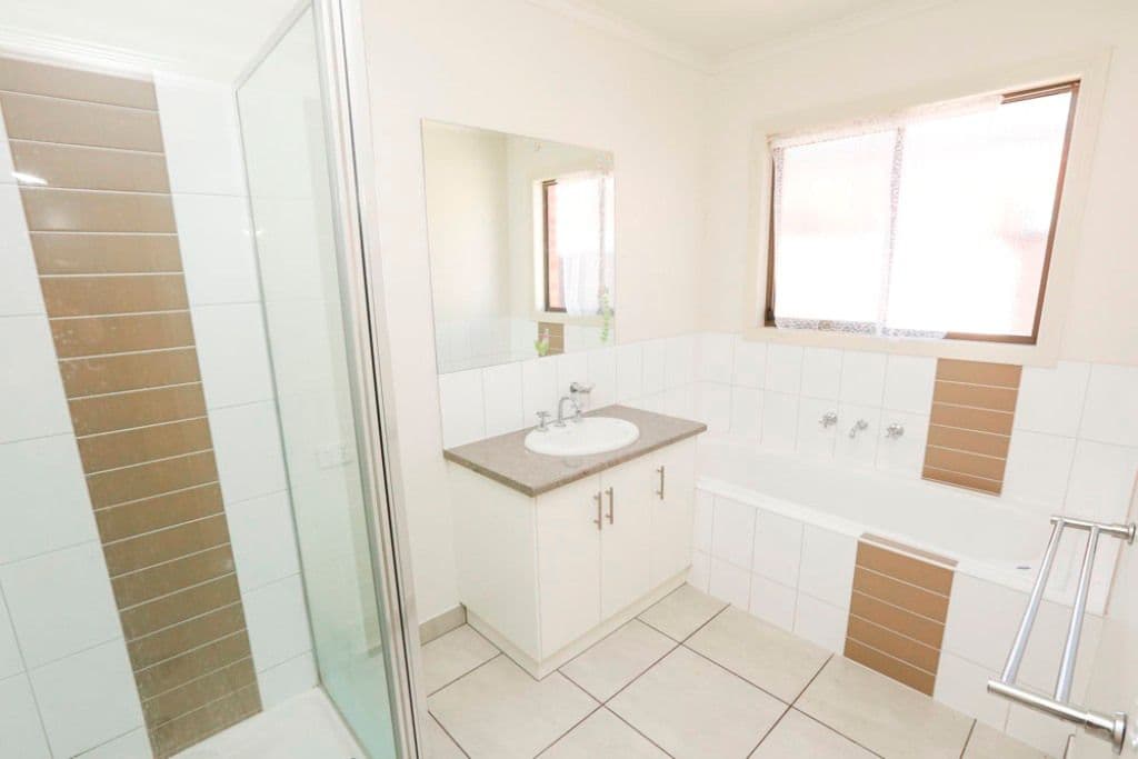 8 Tasman Court, MILDURA VIC 3500, Mildura - Thumbnail 3