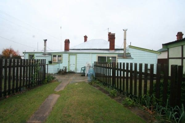 100 Bulwer Street, TENTERFIELD NSW 2372, Tenterfield - Thumbnail 4
