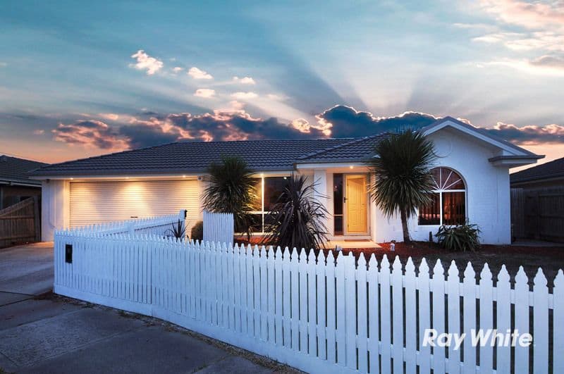 9 Helmsdale Court, CRANBOURNE WEST VIC 3977, Cranbourne West - Image 1