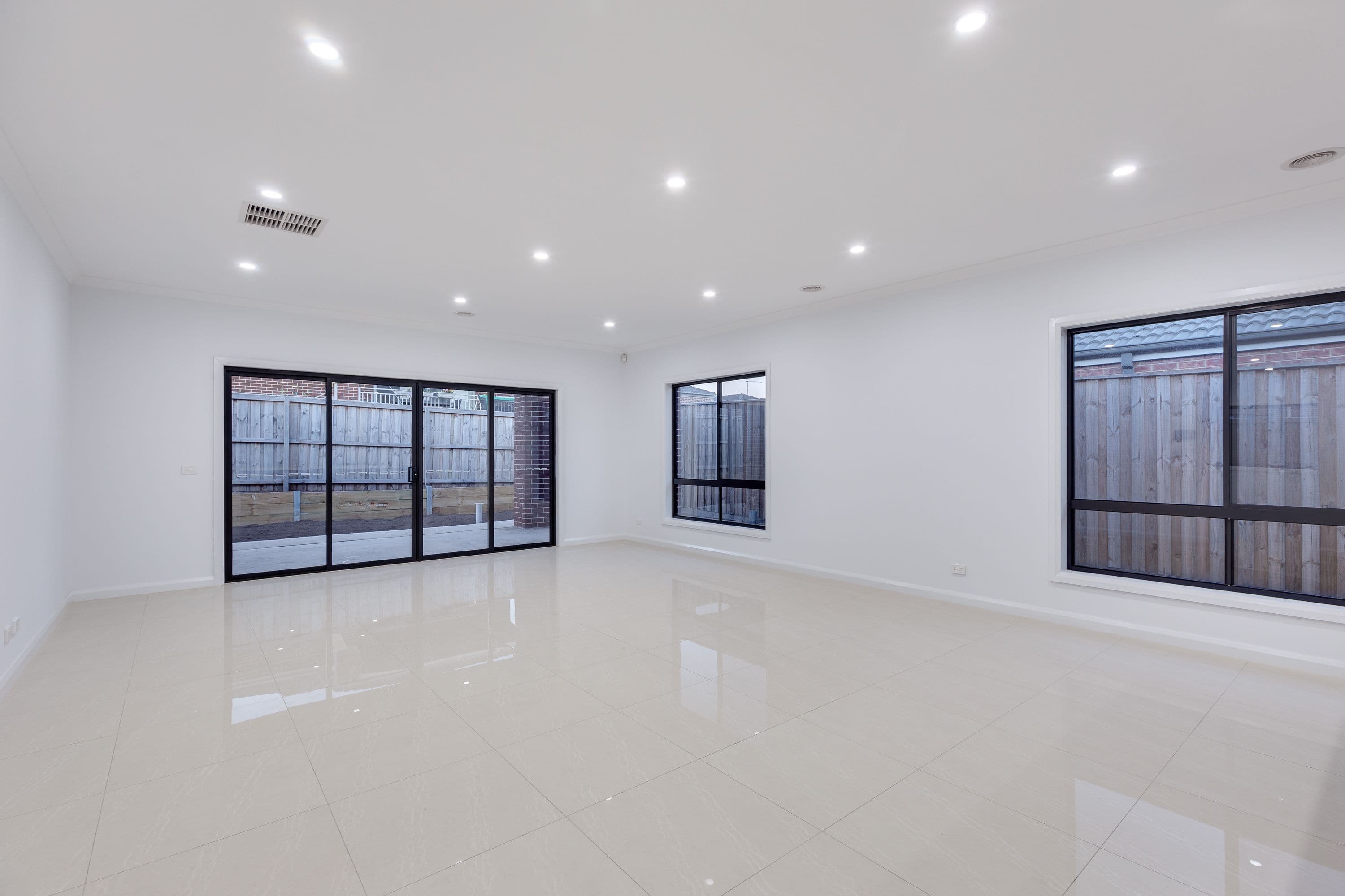 16 Paior Circuit, Epping VIC 3076, Epping - Thumbnail 5
