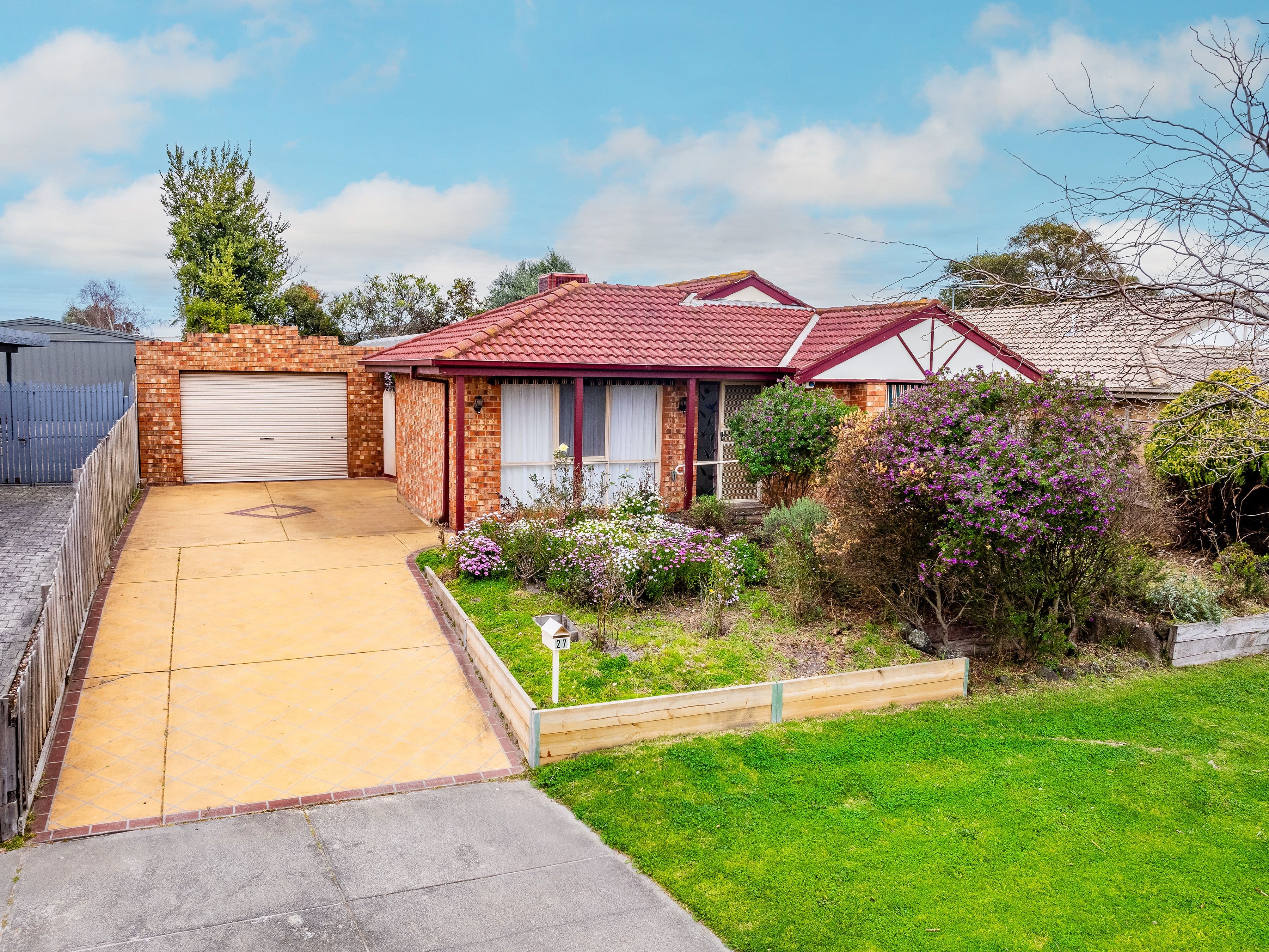 27 Andrea Crescent, Cranbourne North VIC 3977, Cranbourne North - Image 1