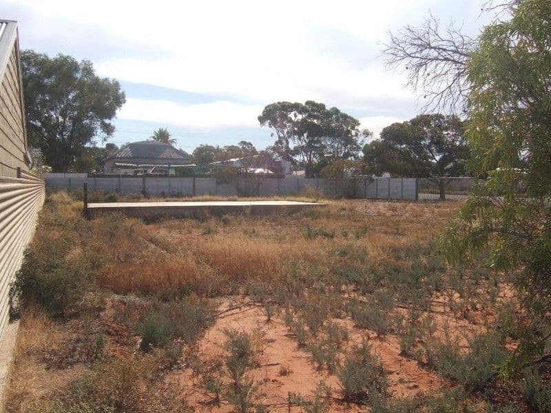 114 Clarke Street, BROKEN HILL NSW 2880, Broken Hill - Thumbnail 2