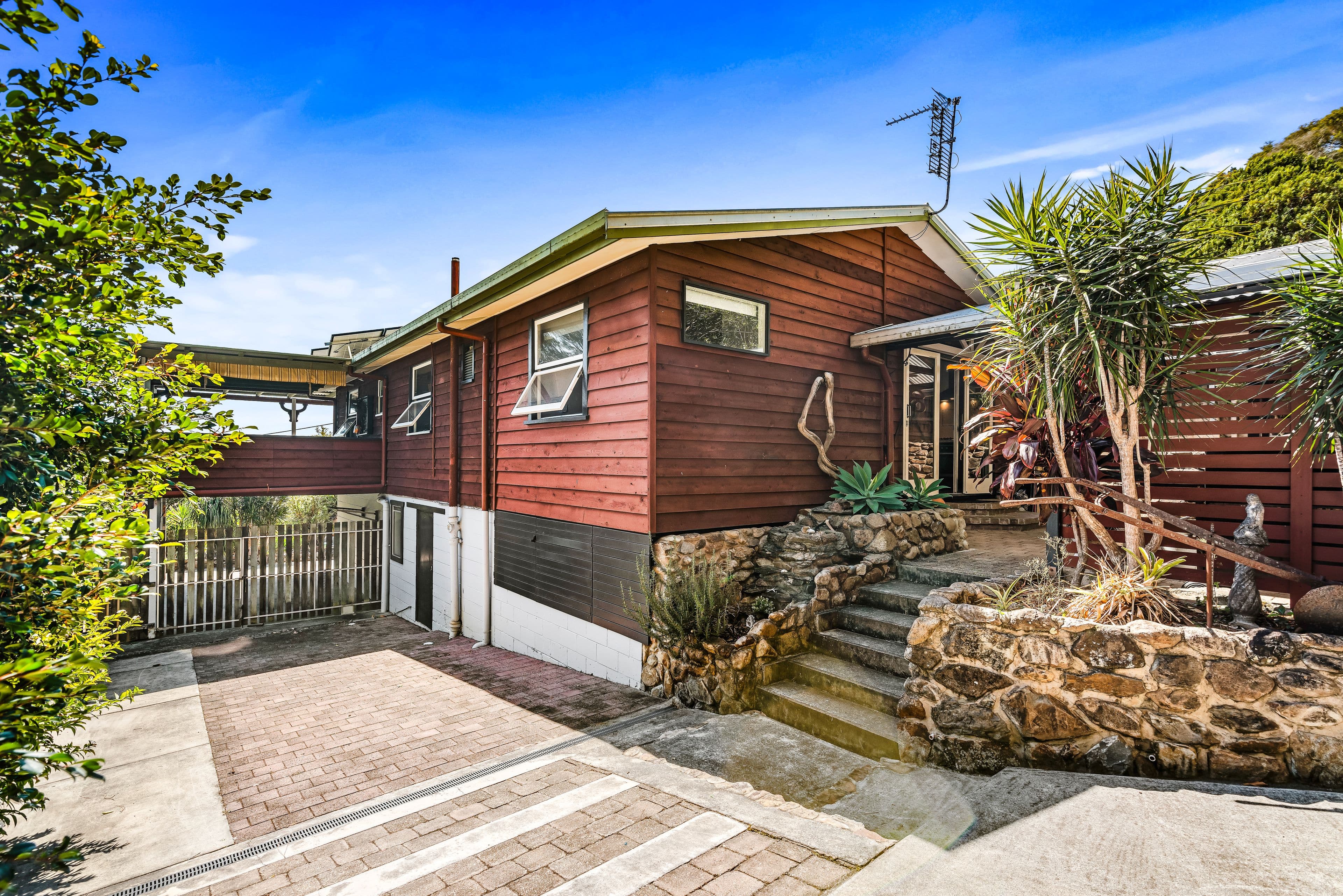 24 Westview Road, Currumbin QLD 4223, Currumbin - Thumbnail 5