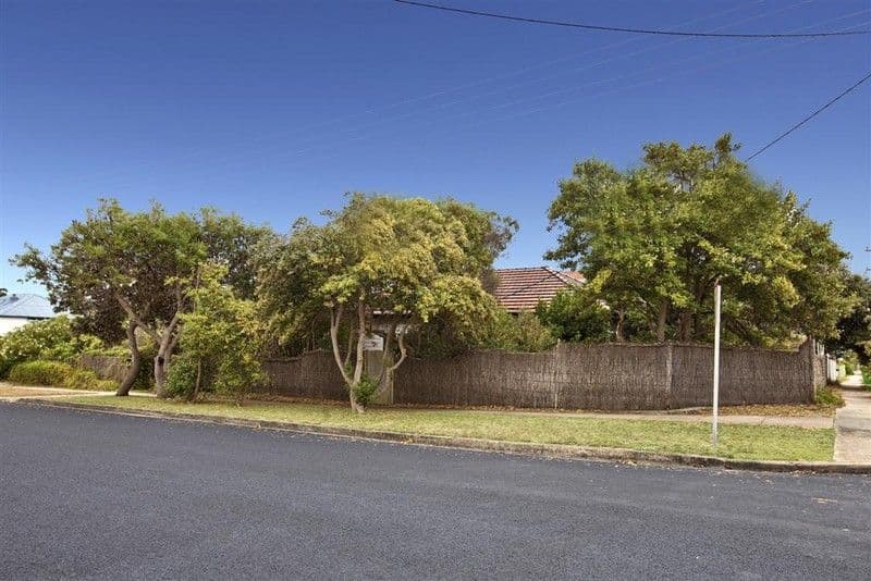 74 Watkins Street, MEREWETHER NSW 2291, Merewether - Thumbnail 2