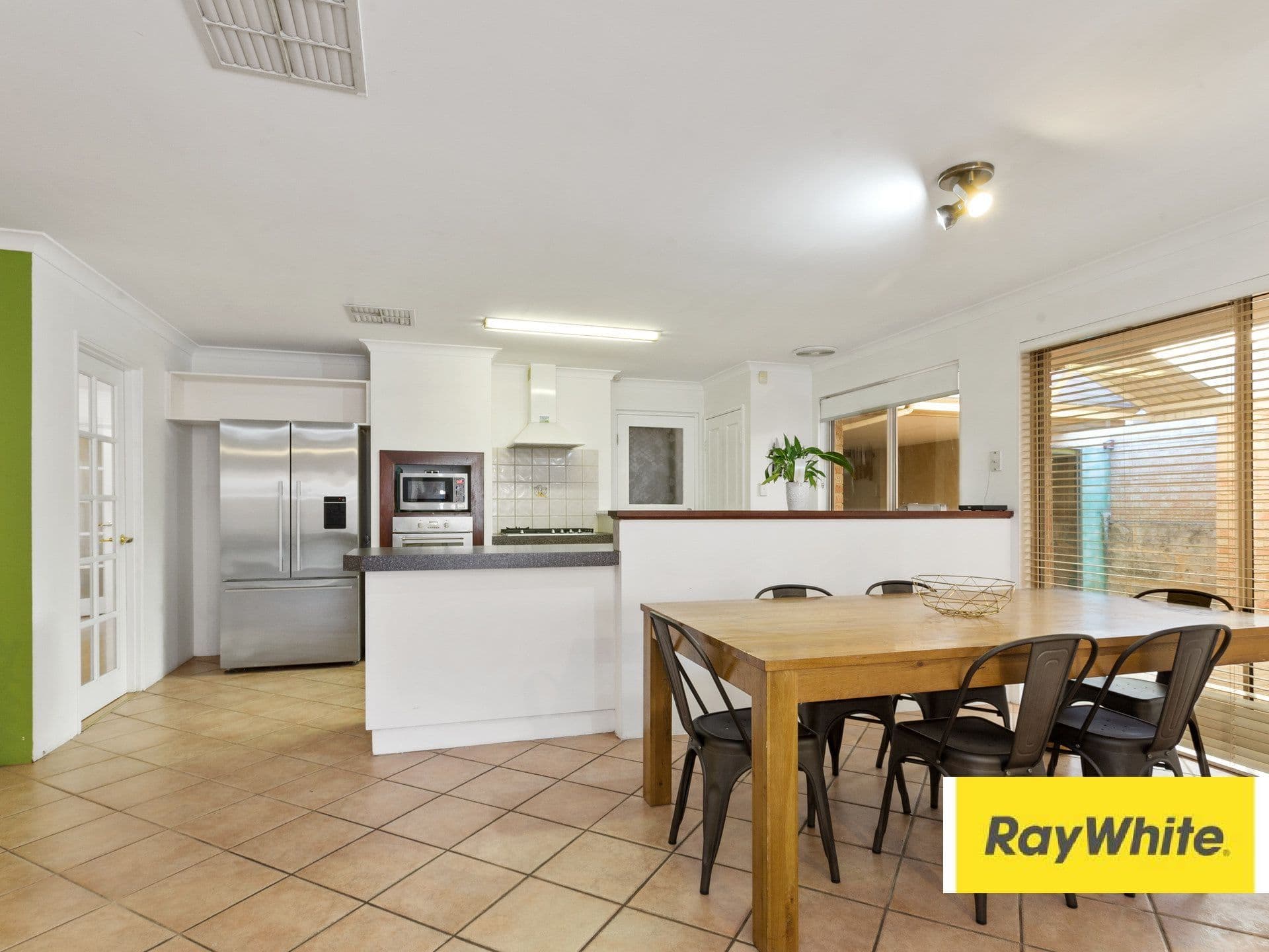 19 Regent Court, Cockburn Central WA 6164, Cockburn Central - Thumbnail 7