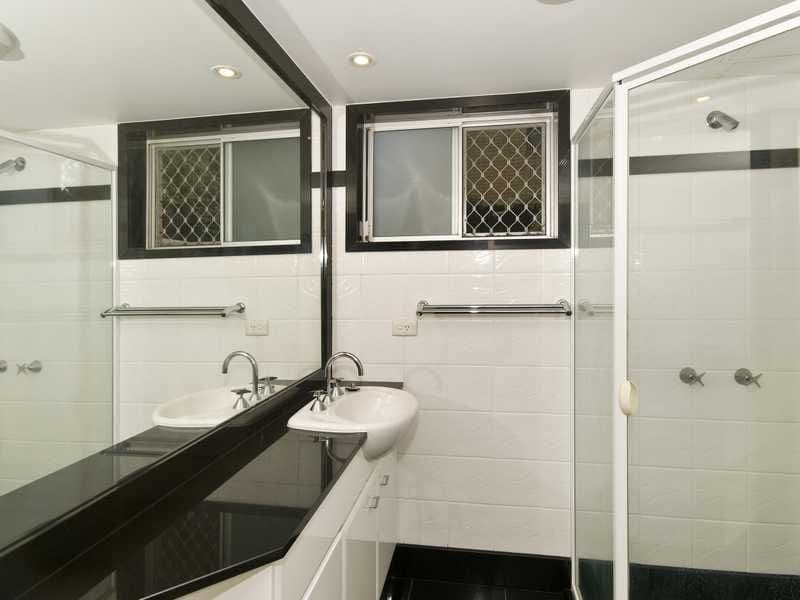 7 Allara Avenue, PALM BEACH QLD 4221, Palm Beach - Thumbnail 3