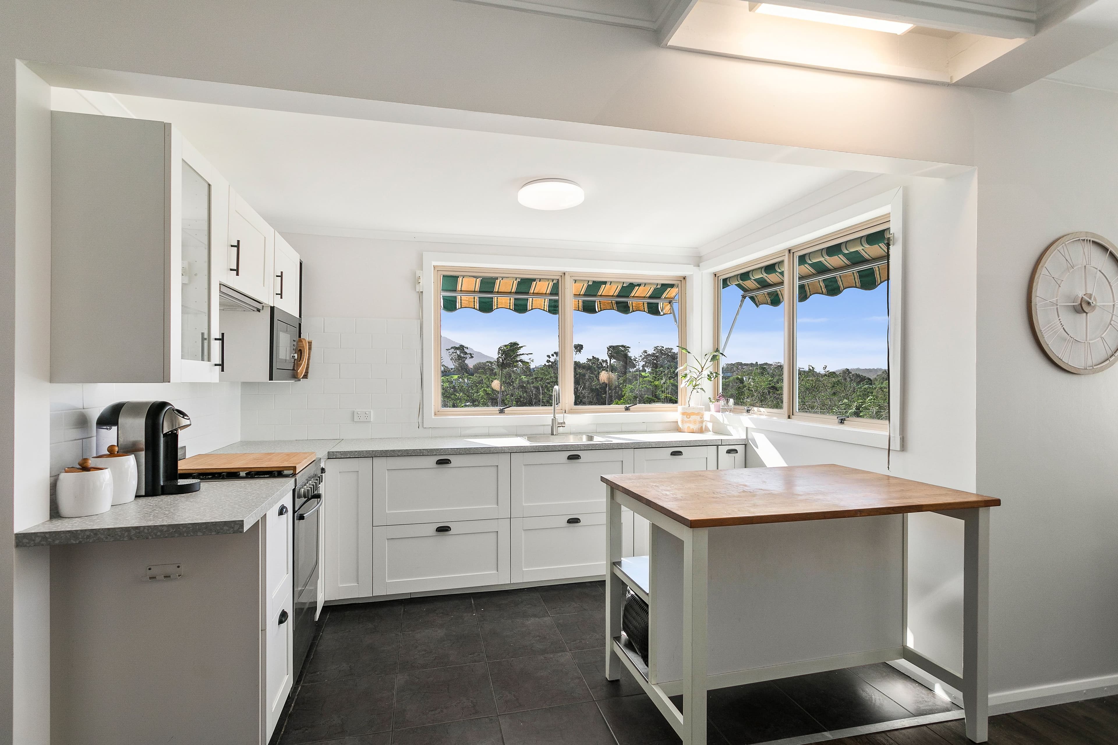 14 Beverley Avenue, Unanderra NSW 2526, Unanderra - Thumbnail 3