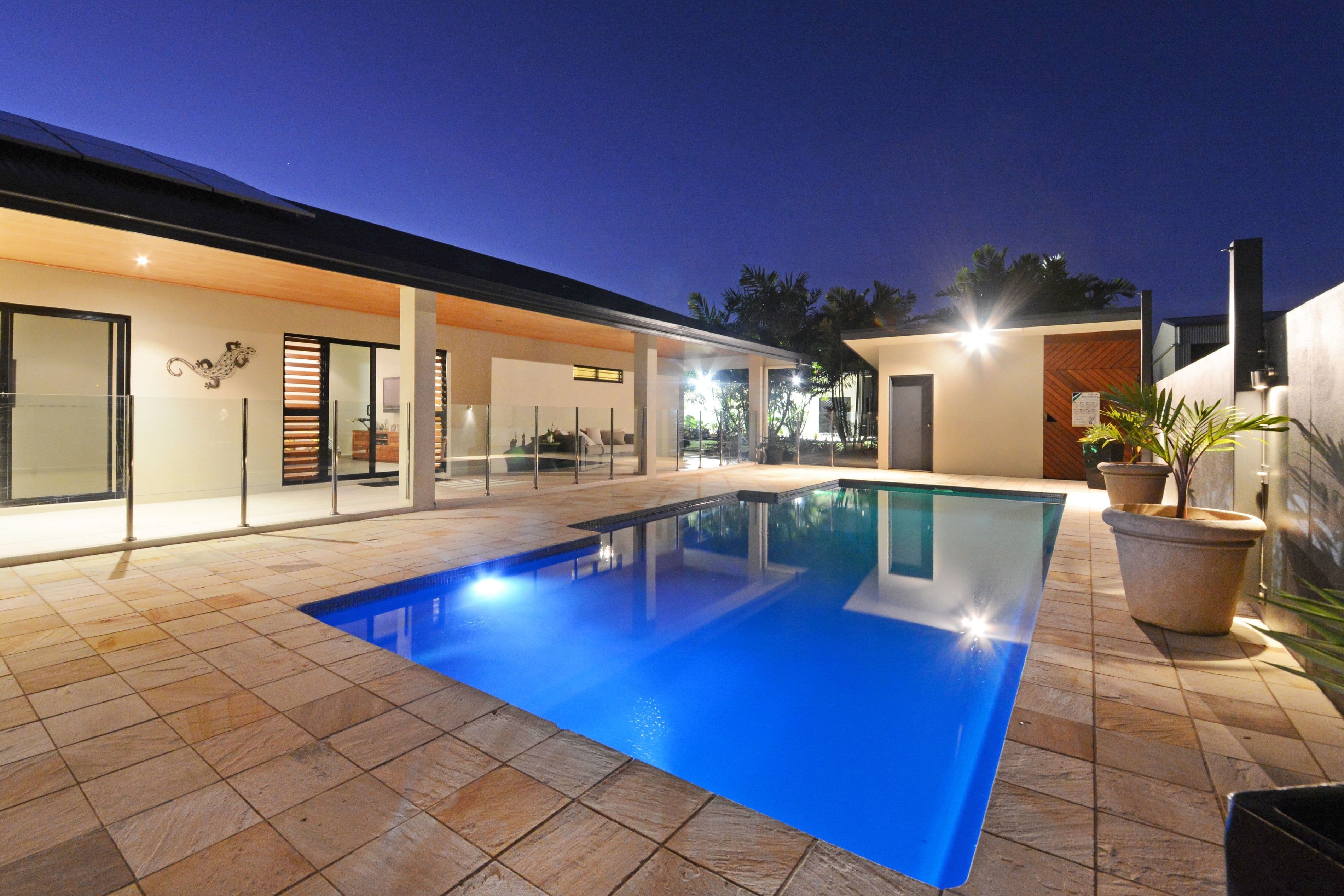 11 Henderson Street, Cannonvale QLD 4802, Cannonvale - Thumbnail 3
