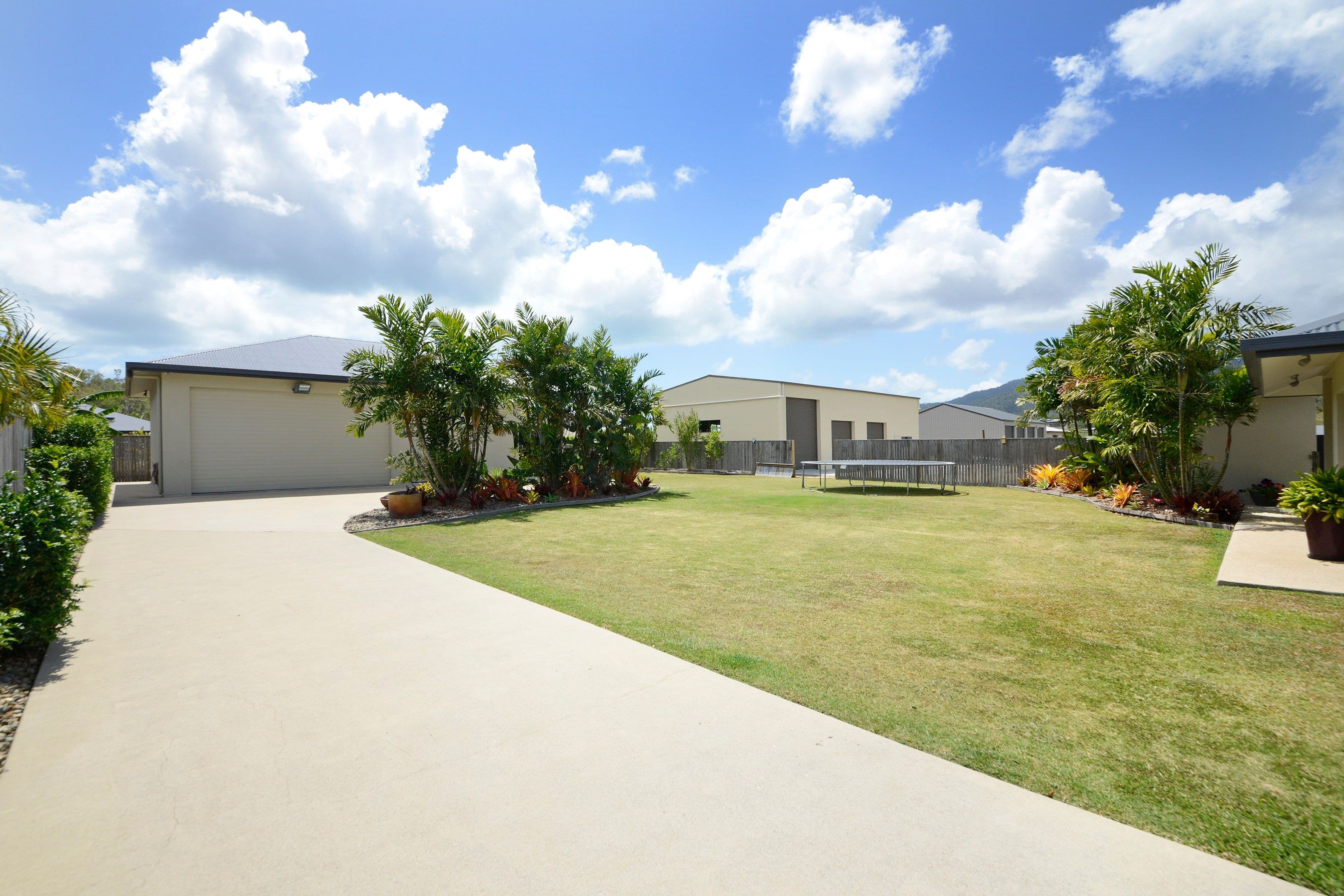 11 Henderson Street, Cannonvale QLD 4802, Cannonvale - Thumbnail 6