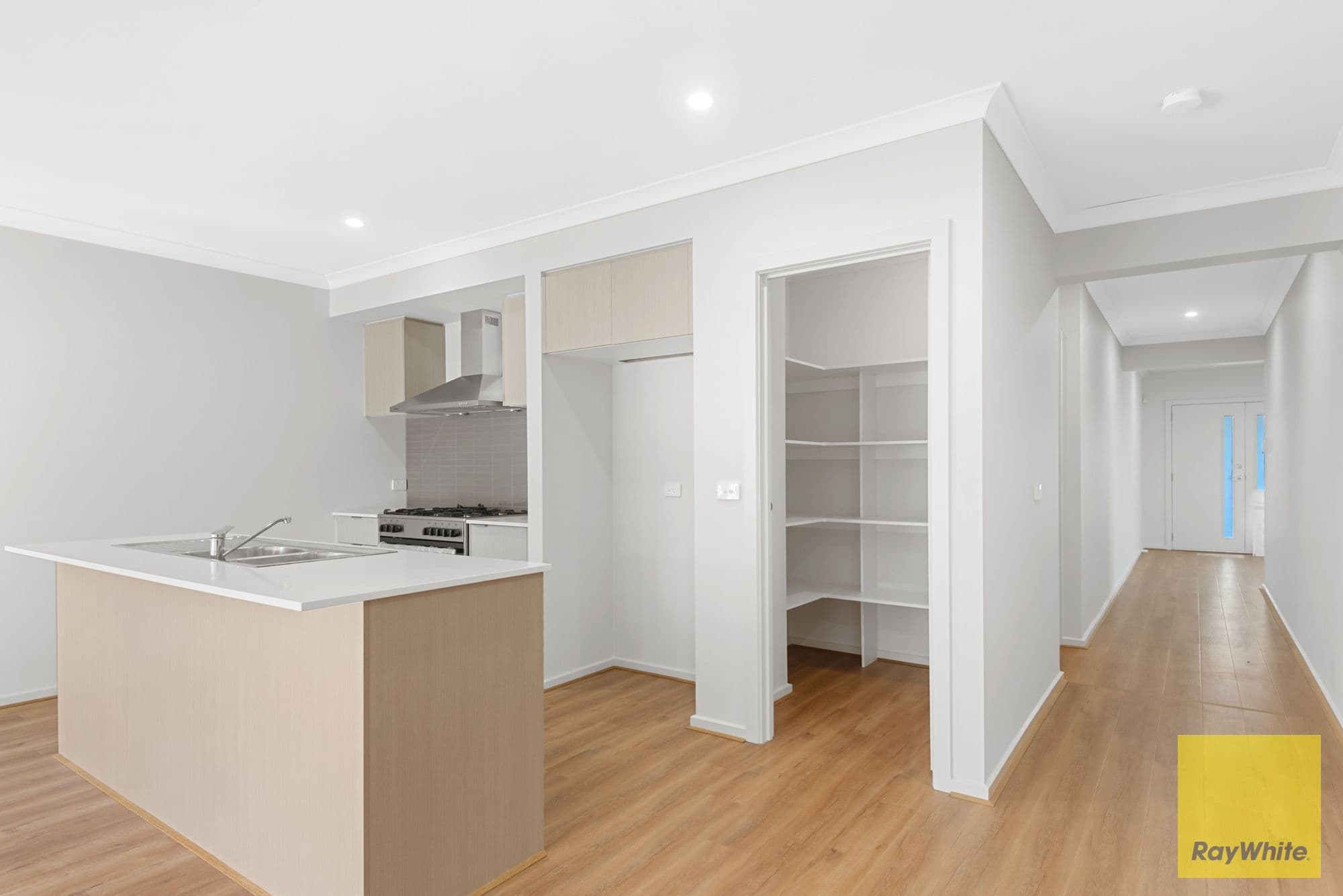 7 Becontree Grove, Werribee VIC 3030, Werribee - Thumbnail 4