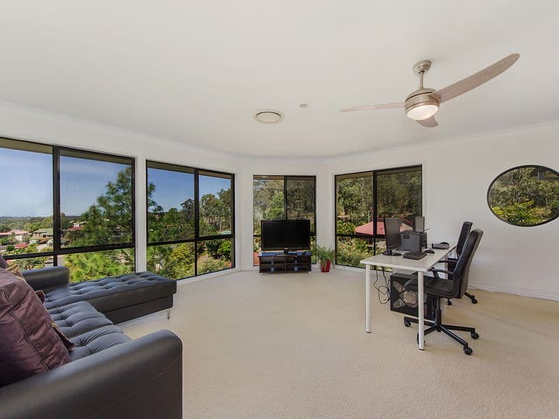 14 Clipperton Chase, Pacific Pines QLD 4211, Pacific Pines - Thumbnail 3