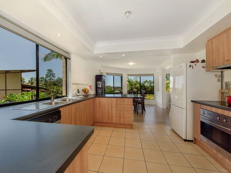 14 Clipperton Chase, Pacific Pines QLD 4211, Pacific Pines - Thumbnail 5