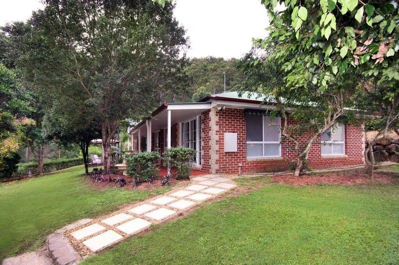 10 Carol Anne Court, BONOGIN QLD 4213, Bonogin - Thumbnail 3
