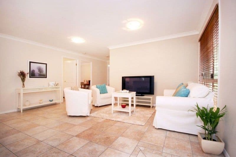 10 Carol Anne Court, BONOGIN QLD 4213, Bonogin - Thumbnail 5