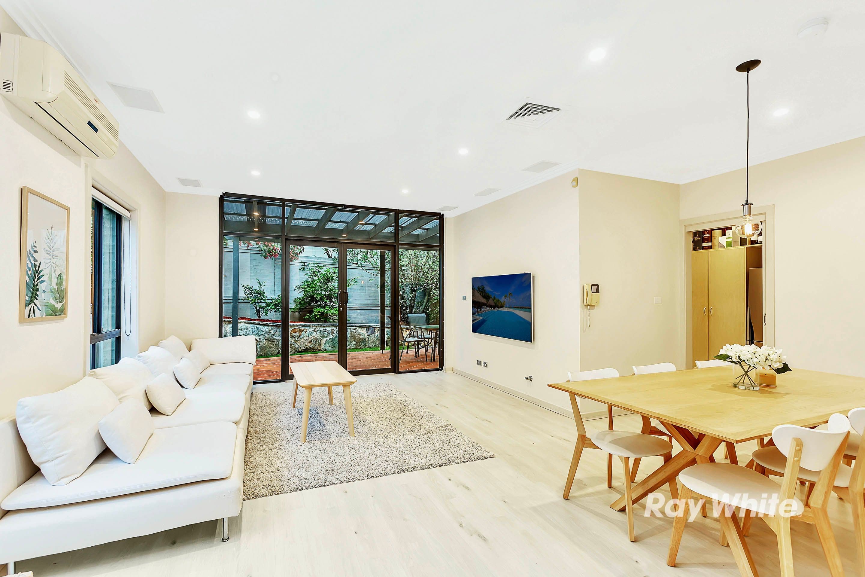 4 Hindle Terrace, Bella Vista NSW 2153, Bella Vista - Thumbnail 4