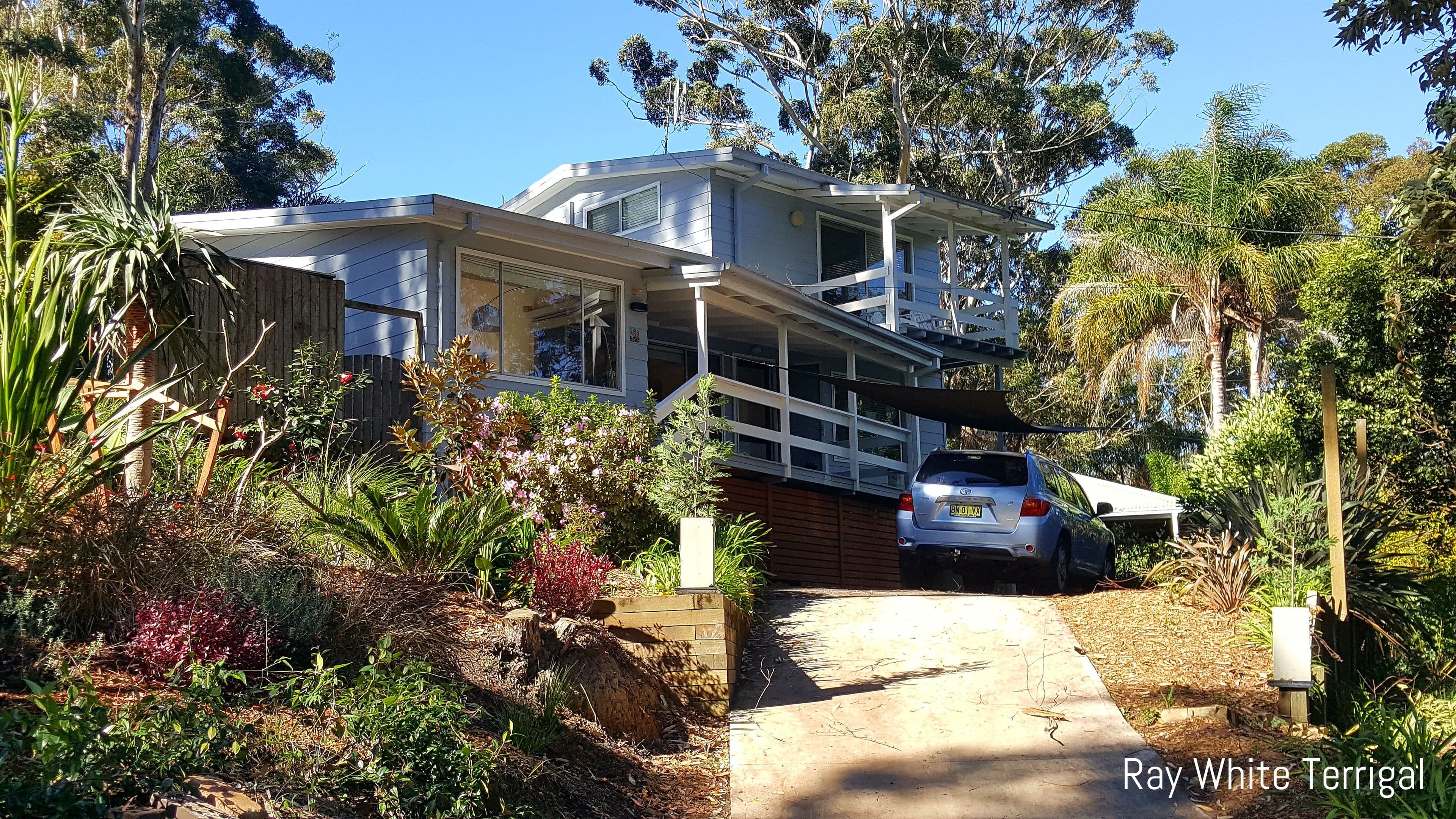 139 Lake Shore Drive, North Avoca - Image 1