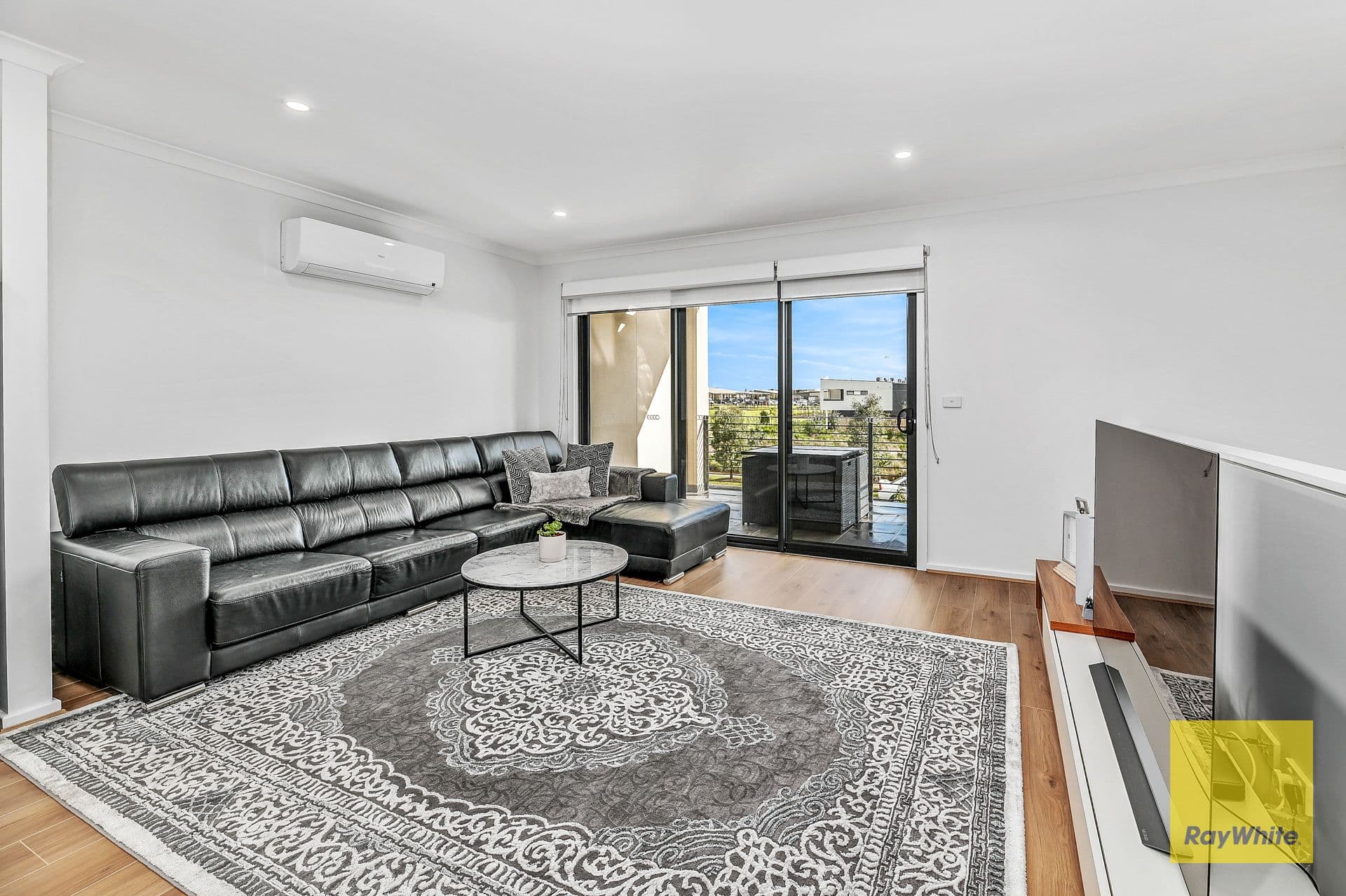 69 Flicka Boulevard, Cranbourne West VIC 3977, Cranbourne West - Thumbnail 2