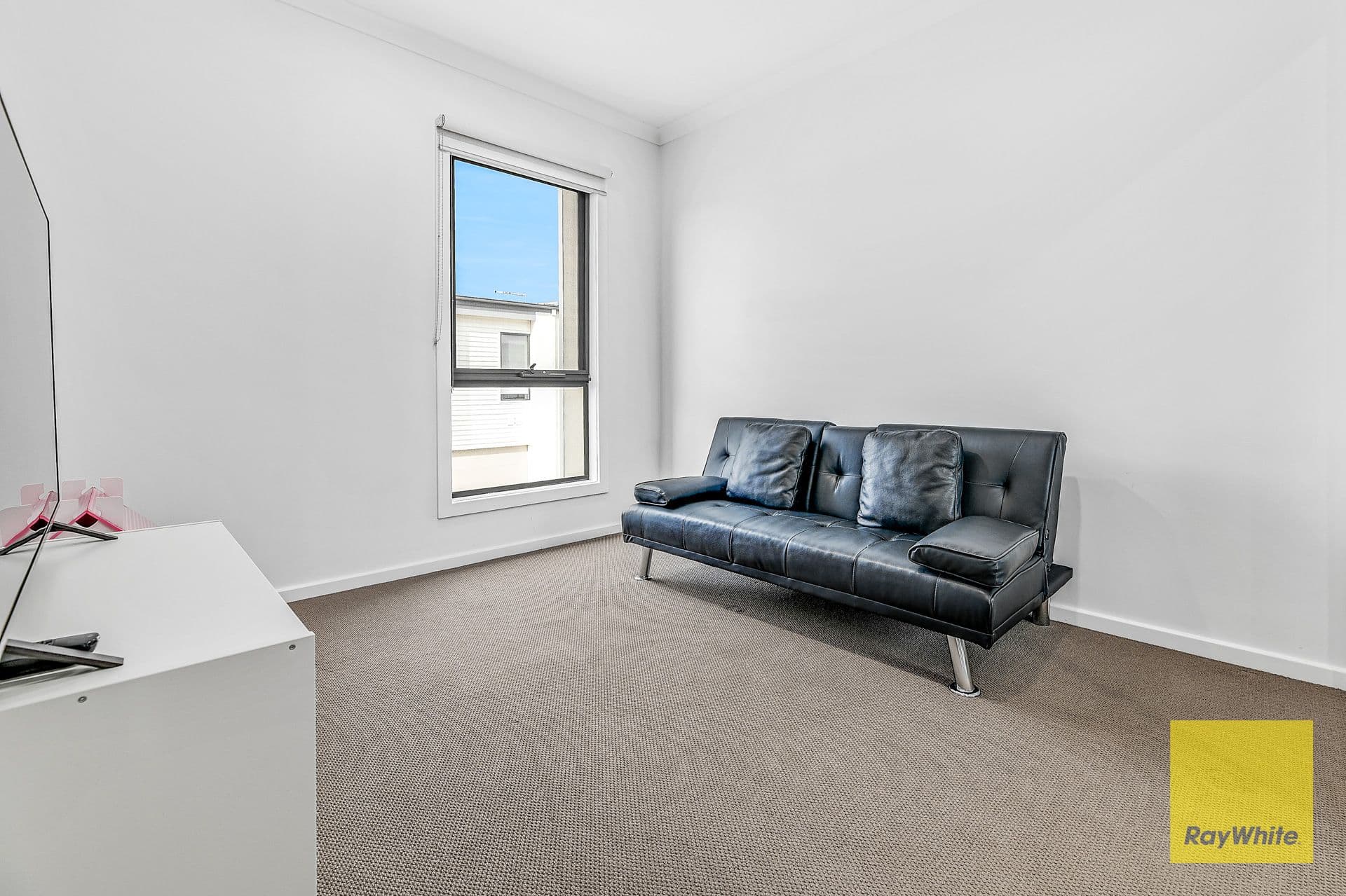 69 Flicka Boulevard, Cranbourne West VIC 3977, Cranbourne West - Thumbnail 7