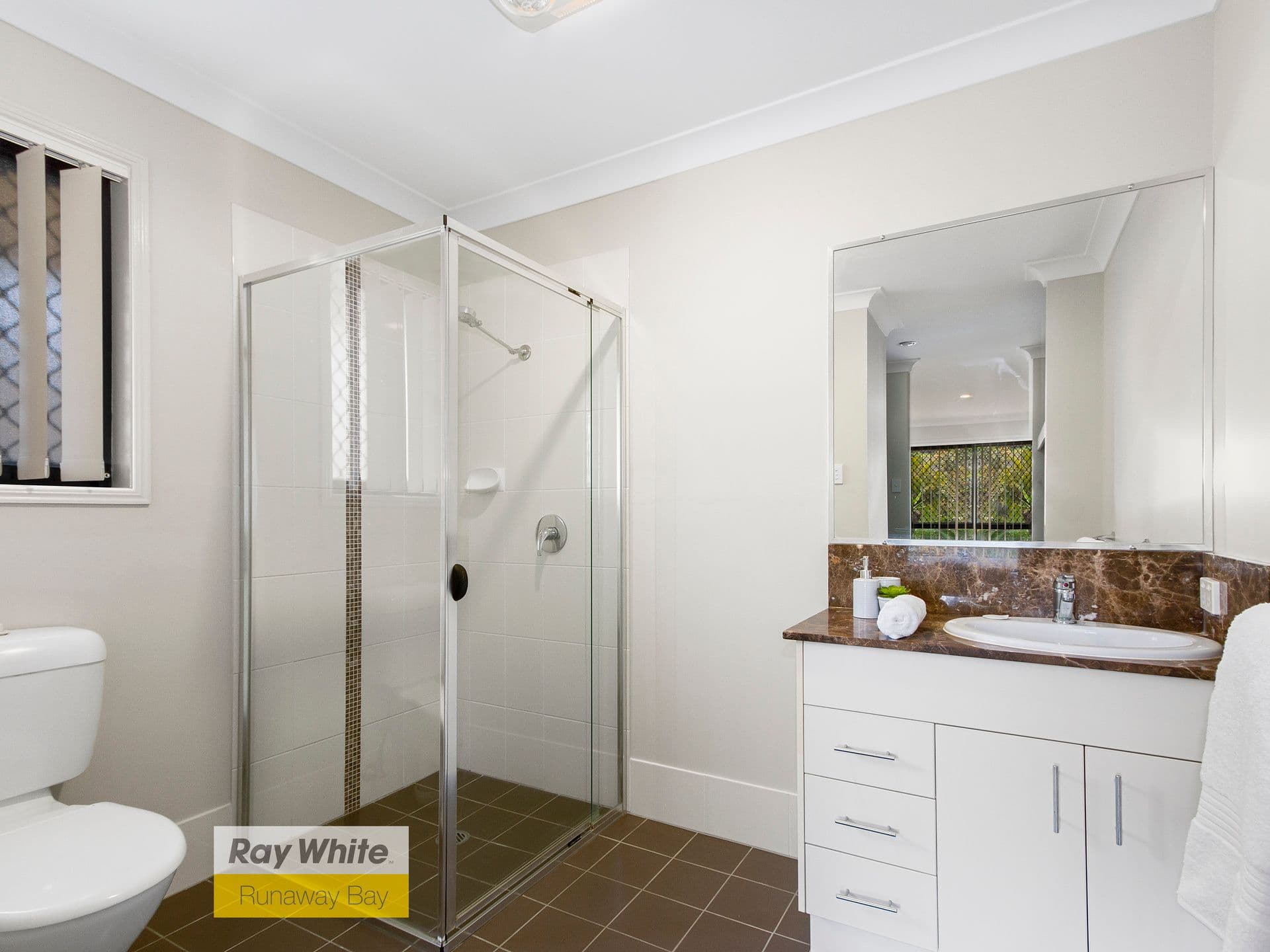 12 Sandow Street, Pacific Pines QLD 4211, Pacific Pines - Thumbnail 8