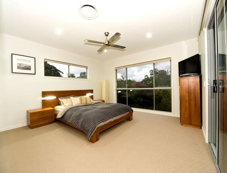 10  Carntyne Street, MORNINGSIDE QLD 4170, Morningside - Thumbnail 5