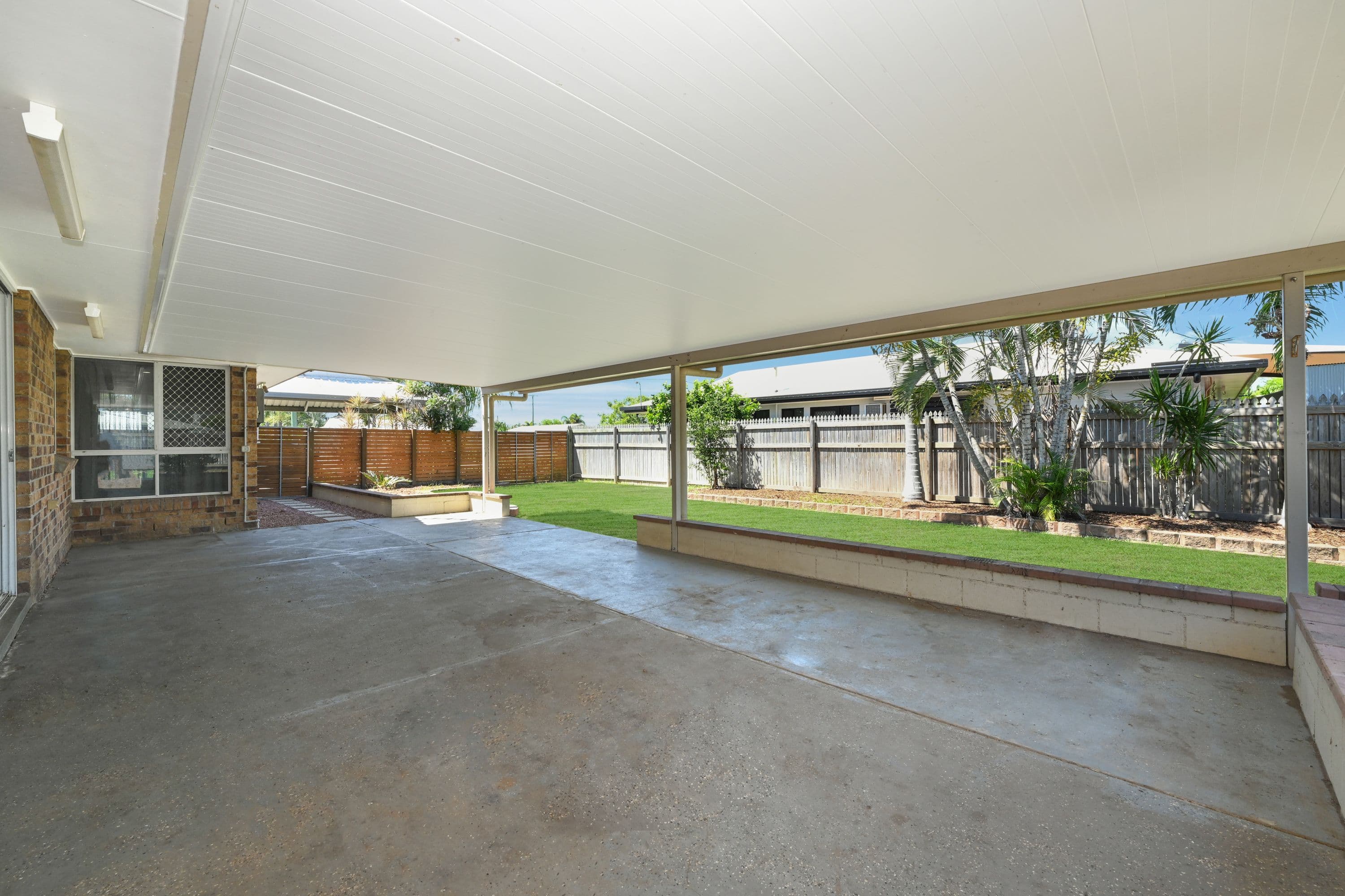 61 Glenrock Drive, Rasmussen QLD 4815, Rasmussen - Thumbnail 2