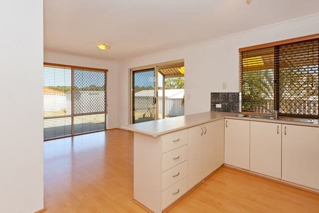 32 McNairn Cross, LEDA WA 6170, Leda - Thumbnail 6