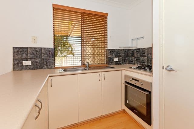 32 McNairn Cross, LEDA WA 6170, Leda - Thumbnail 7