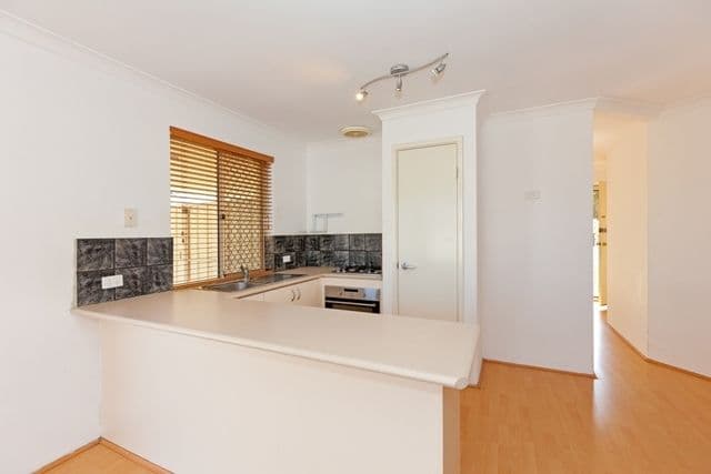 32 McNairn Cross, LEDA WA 6170, Leda - Thumbnail 8