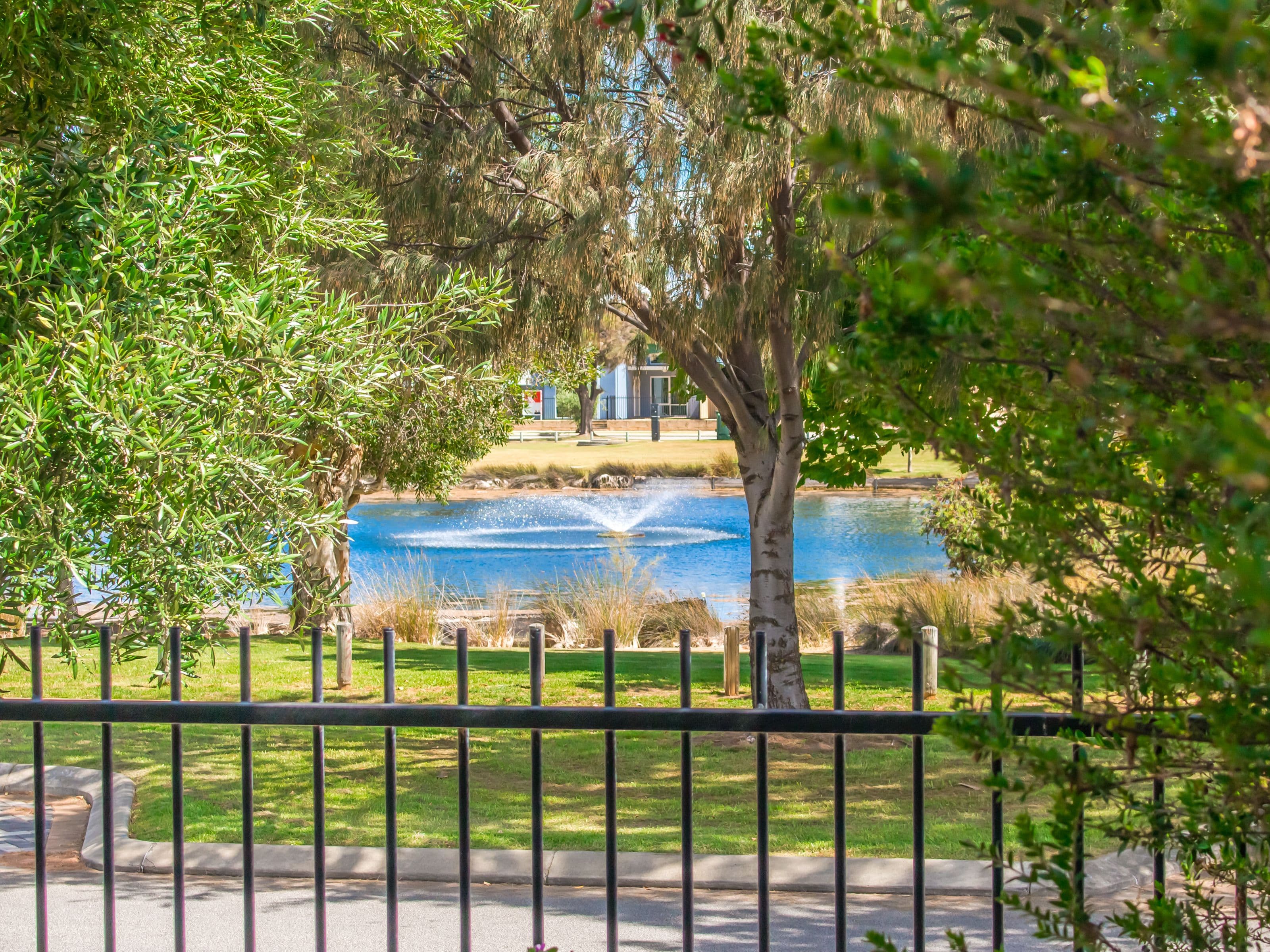 80 Waterfront Parkway, Shoalwater WA 6169, Shoalwater - Thumbnail 2