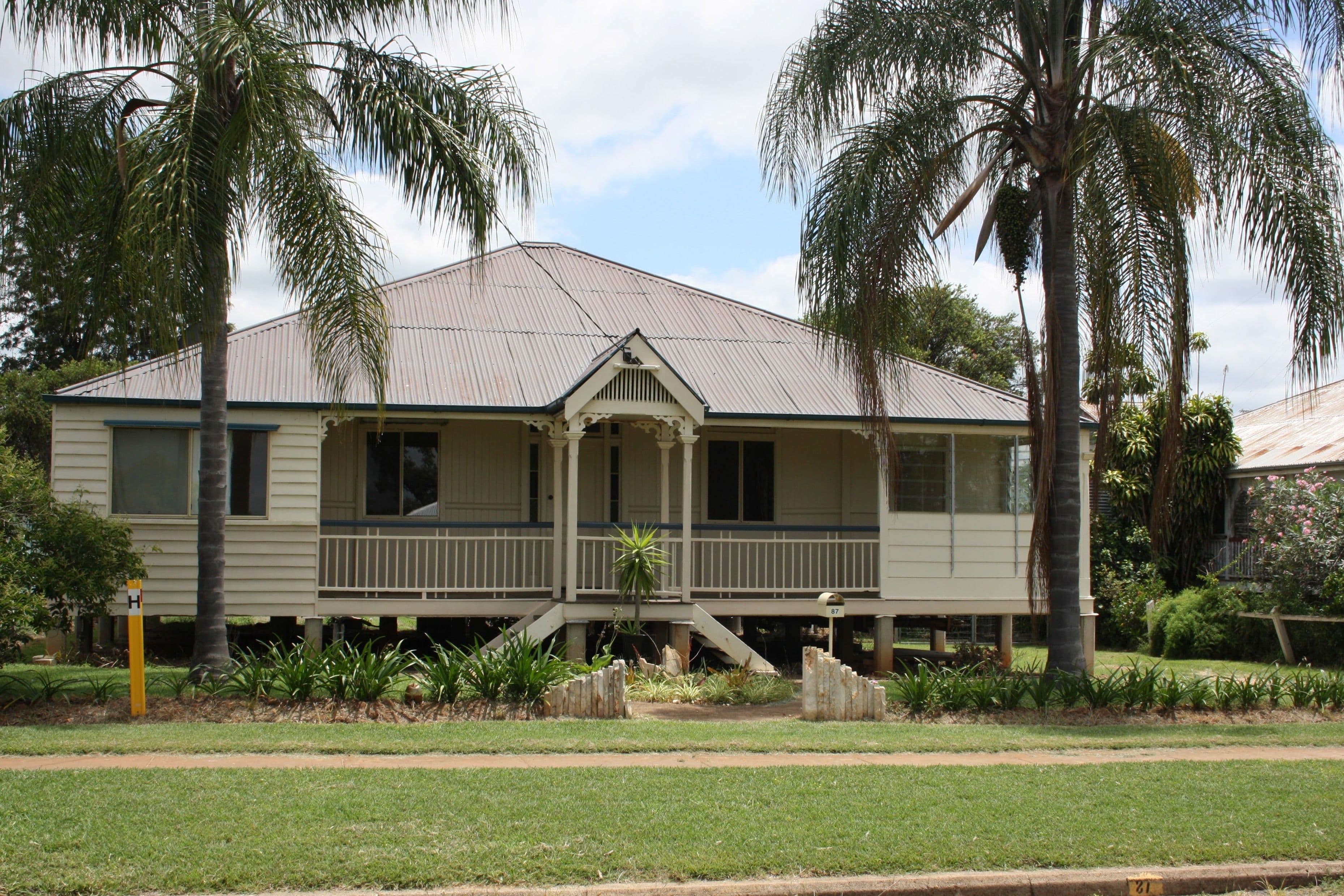 87 Lyons Street, Mundubbera QLD 4626, Mundubbera - Image 1