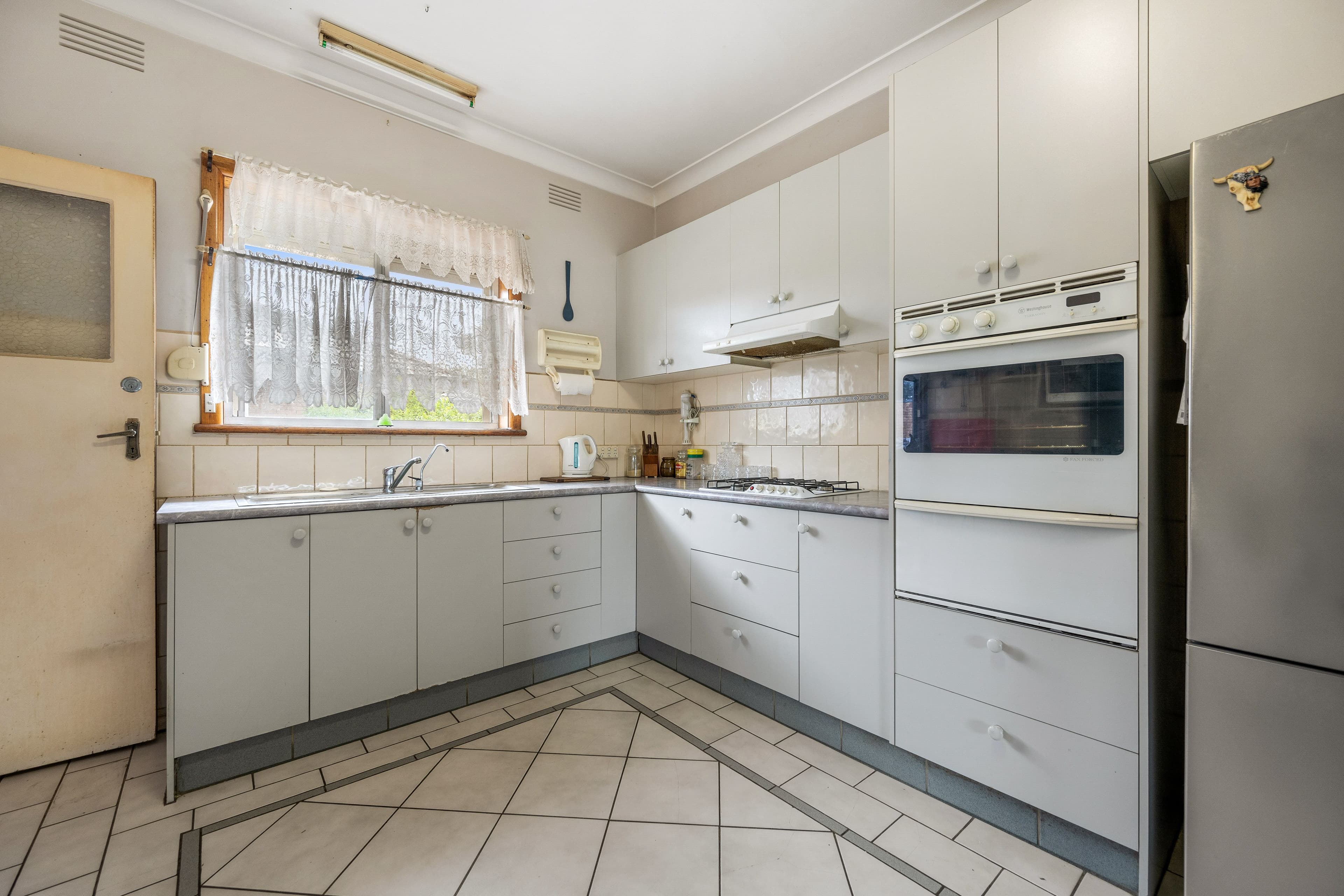 520 Hague Street, Lavington NSW 2641, Lavington - Thumbnail 3