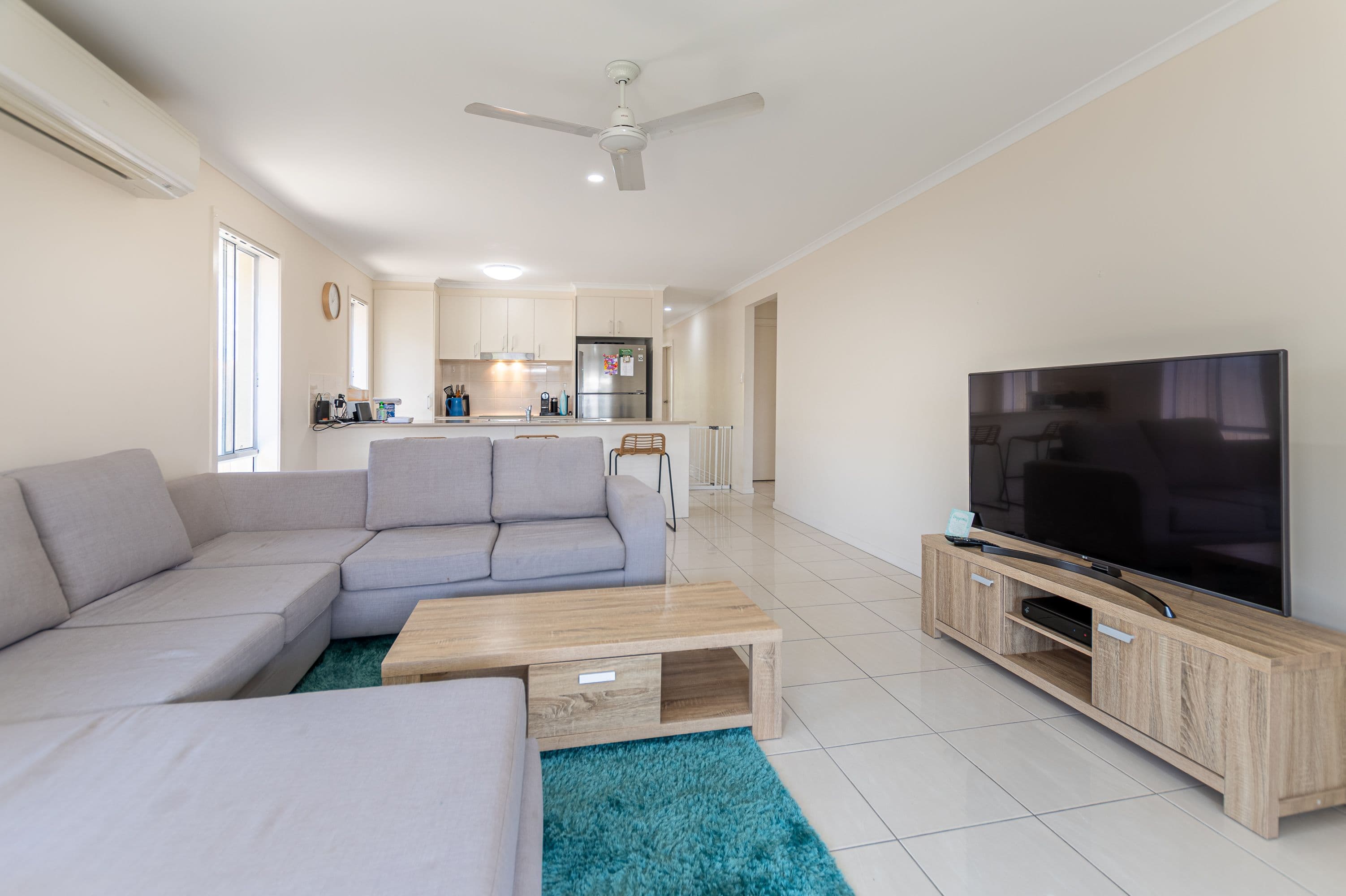 14 Keelson Crescent, Hope Island QLD 4212, Hope Island - Thumbnail 4