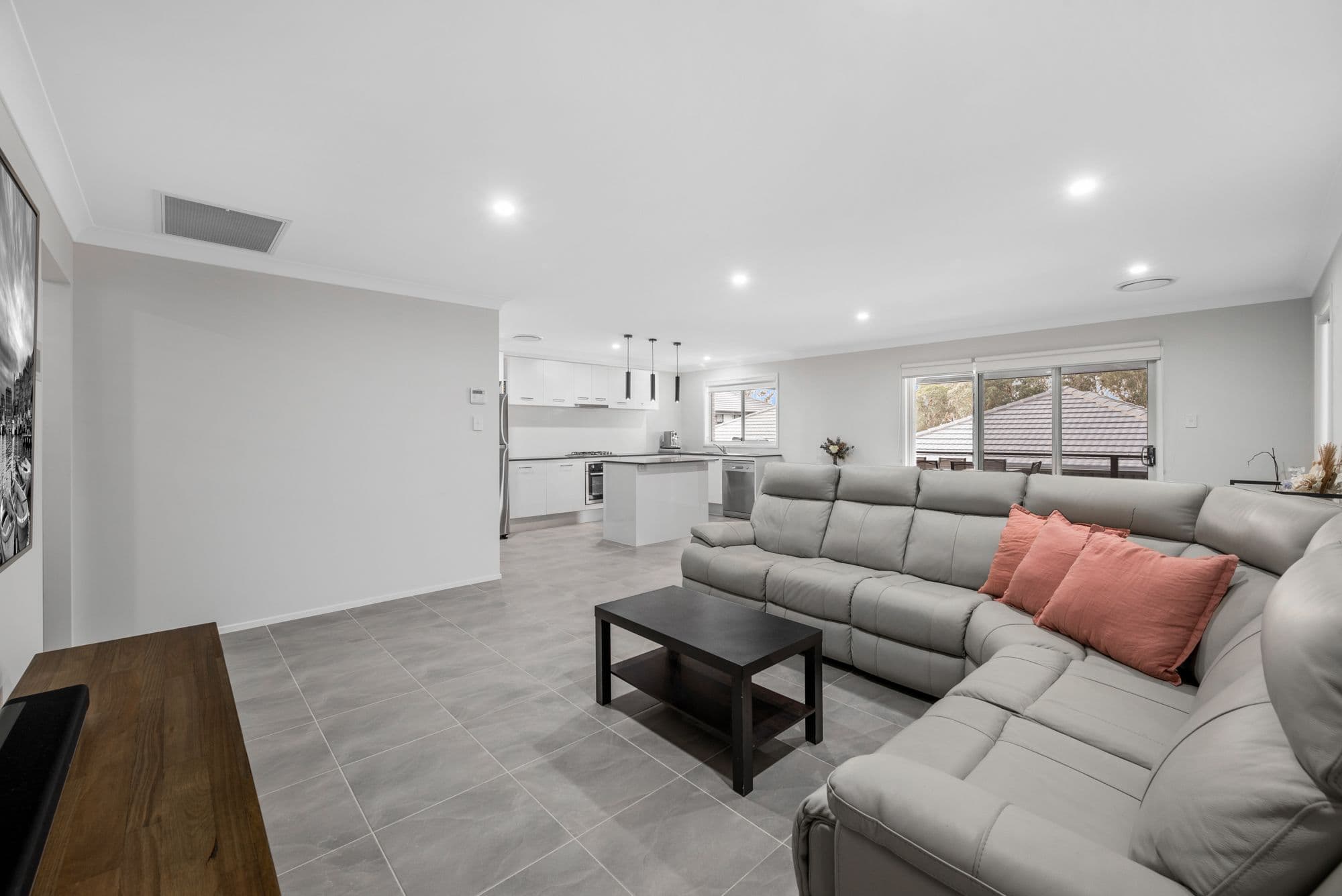 18 Sun Road, Leppington NSW 2179, Leppington - Thumbnail 4