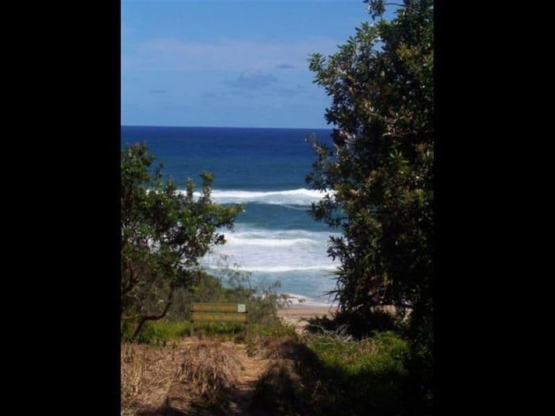 11 Samarinda Drive, POINT LOOKOUT QLD 4183, Point Lookout - Thumbnail 3