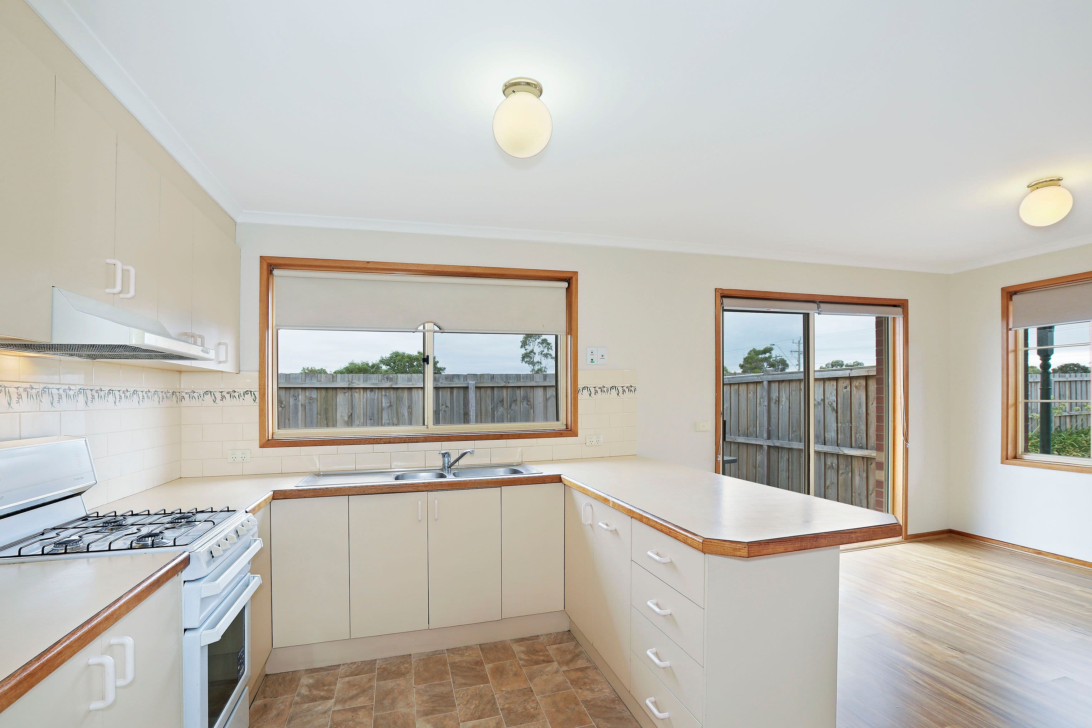 148 South Valley Road, Highton VIC 3216, Highton - Thumbnail 2