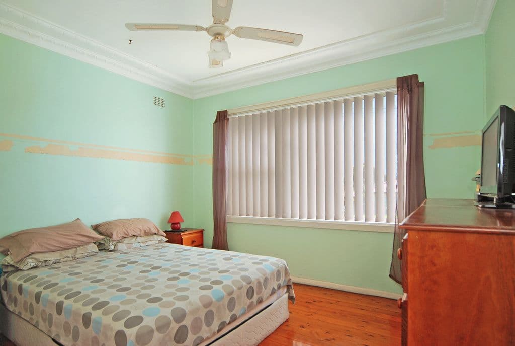 11 Roberts Avenue, BARRACK HEIGHTS NSW 2528, Barrack Heights - Thumbnail 6