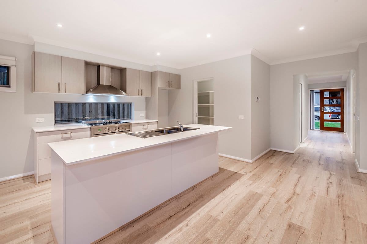 15 Teneriffe Street, Cranbourne North VIC 3977, Cranbourne North - Thumbnail 4
