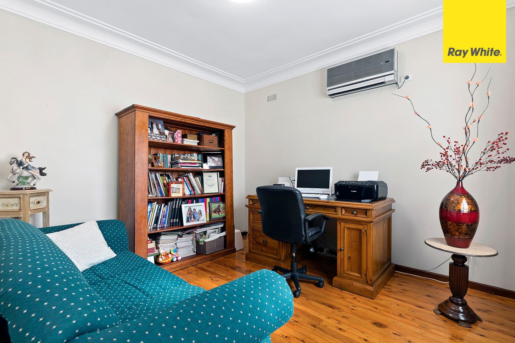 41 Endeavour Road, Georges Hall NSW 2198, Georges Hall - Thumbnail 3