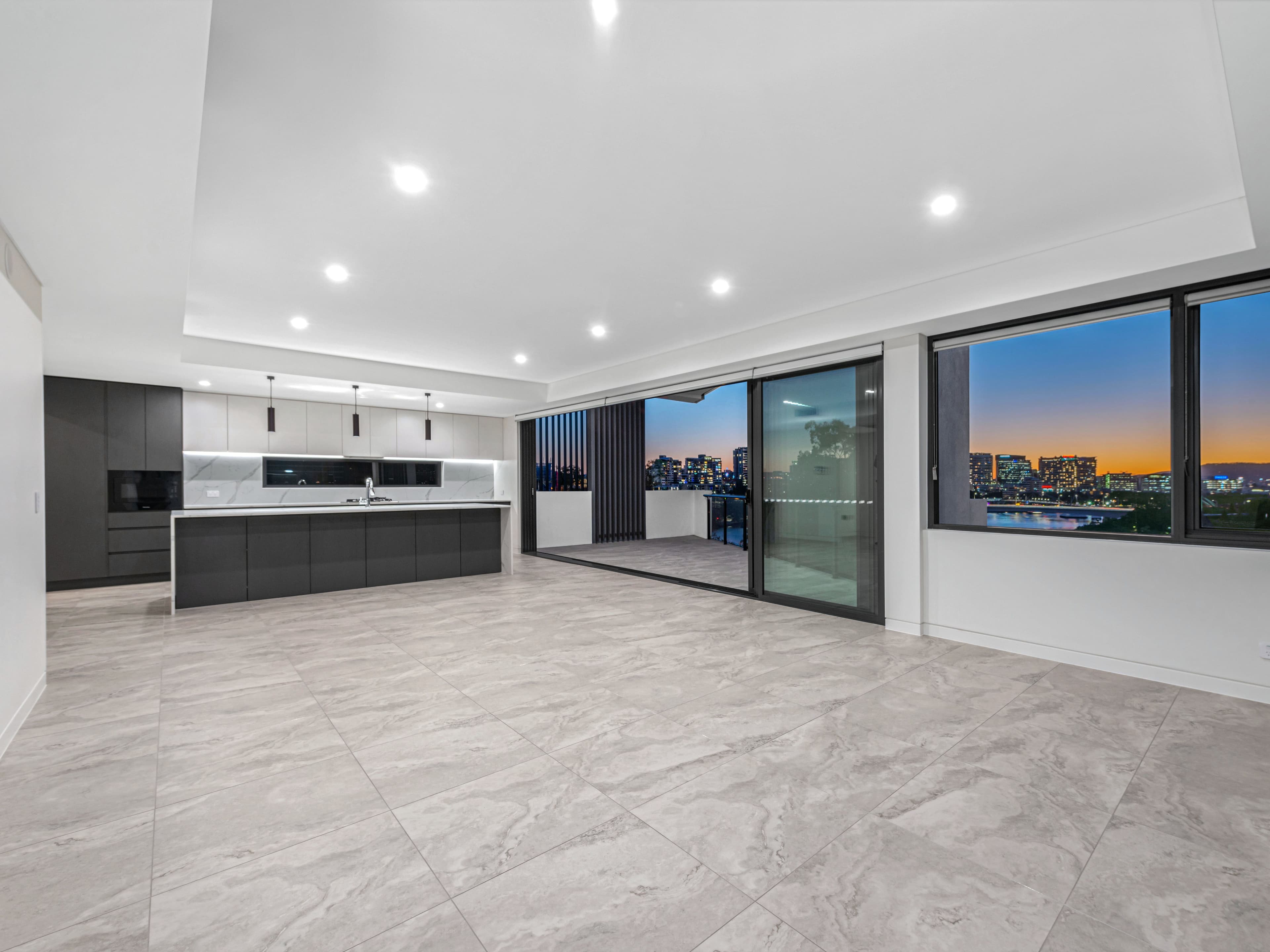 98 River Terrace, Kangaroo Point QLD 4169, Kangaroo Point - Thumbnail 2