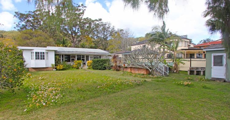 263 Avoca Drive, GREEN POINT NSW 2251, Green Point - Image 1