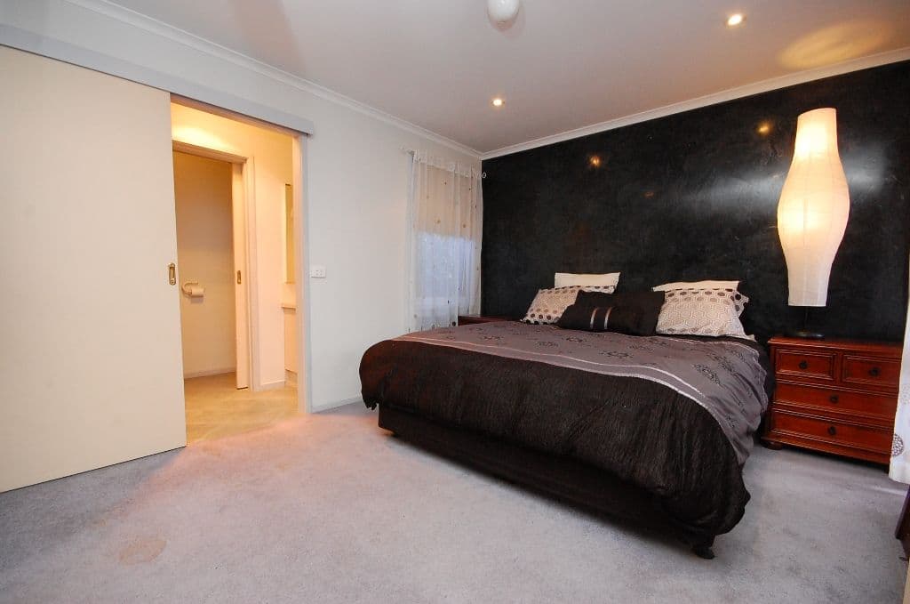 11 Leeds Drive, KILSYTH SOUTH VIC 3137, Kilsyth South - Thumbnail 6