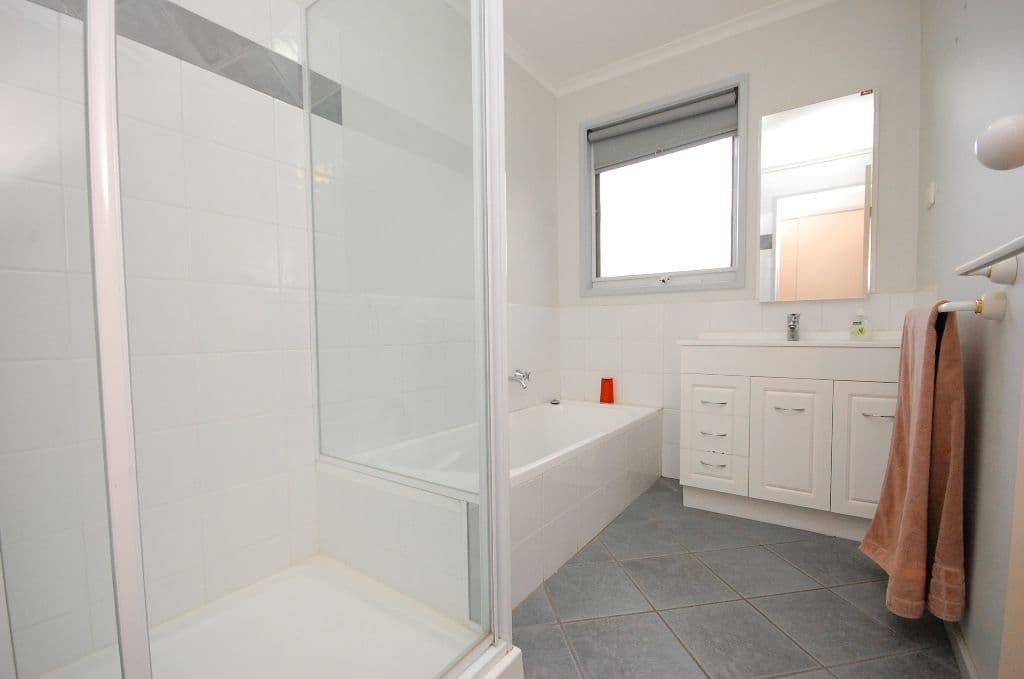 11 Leeds Drive, KILSYTH SOUTH VIC 3137, Kilsyth South - Thumbnail 8