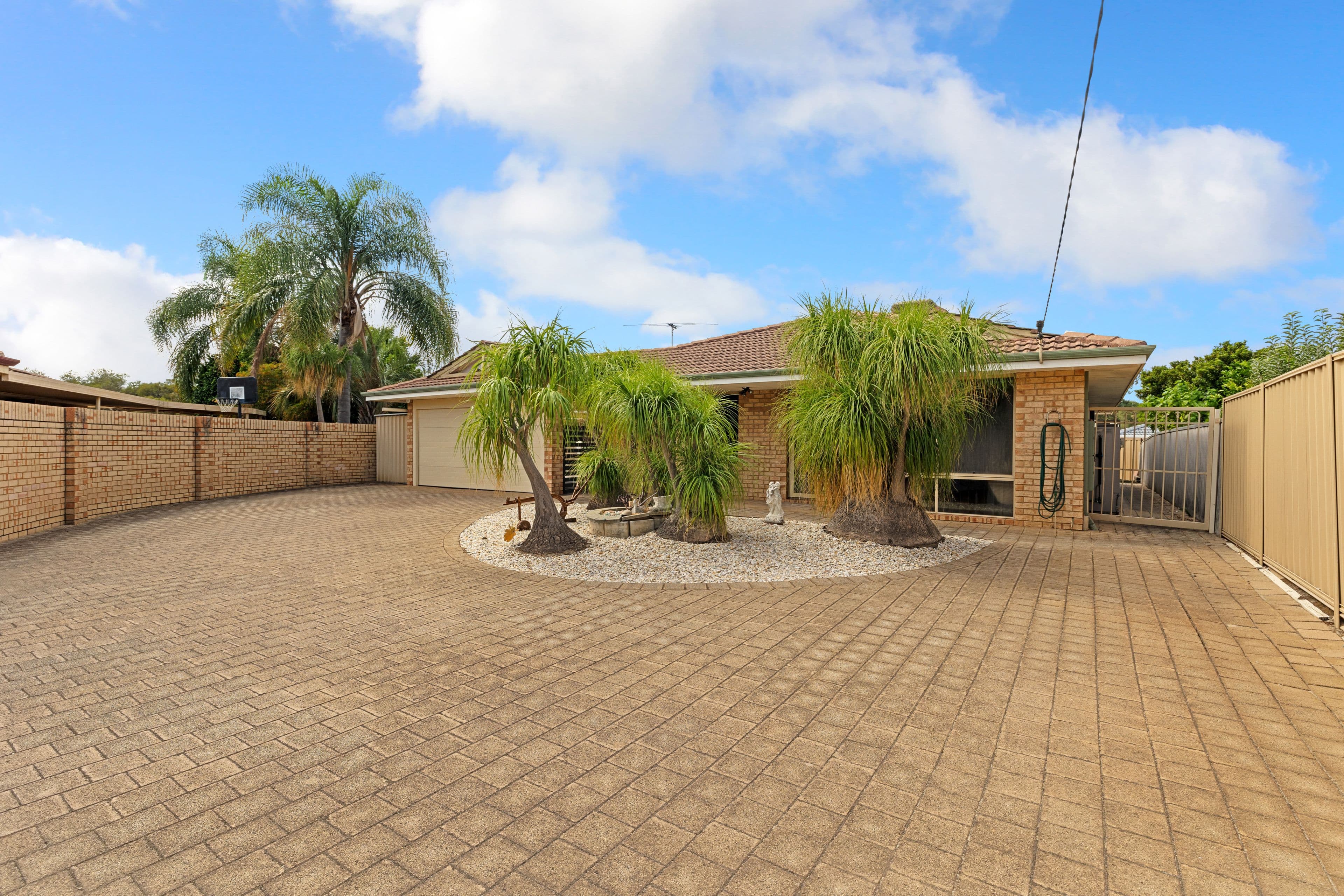 9 Perren Place, East Cannington WA 6107, East Cannington - Thumbnail 2