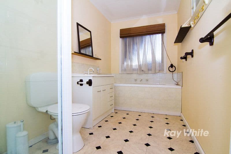 10 Nara Place, CARRUM DOWNS VIC 3201, Carrum Downs - Thumbnail 5