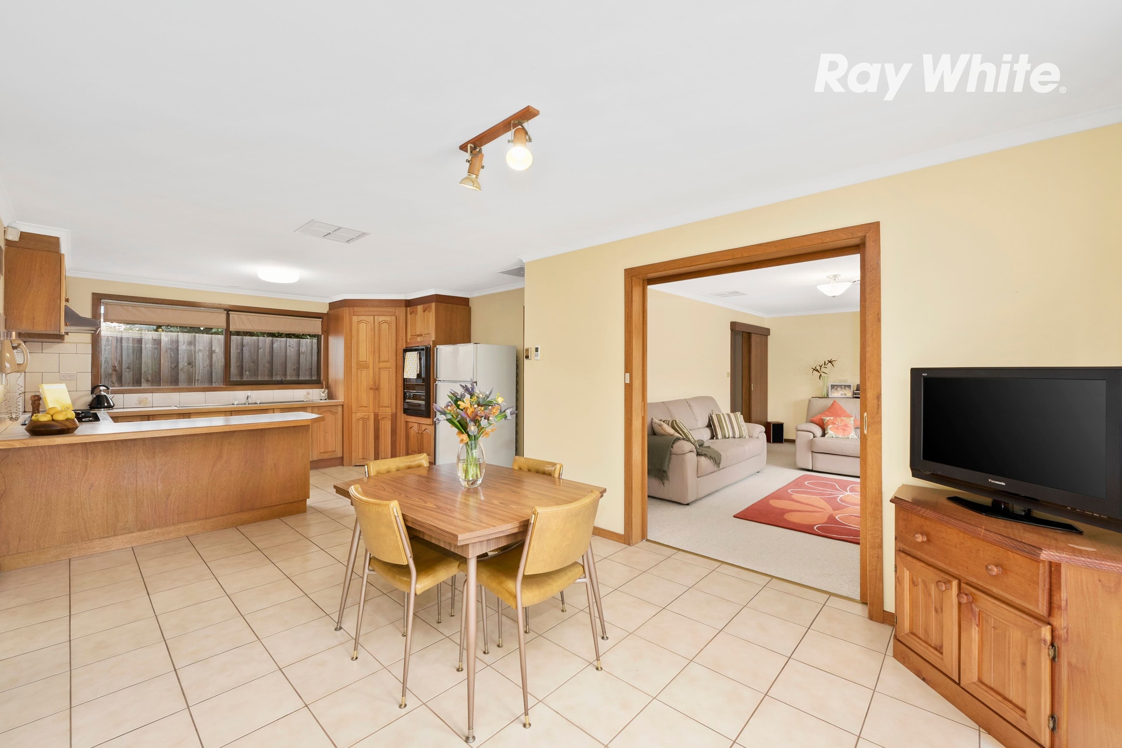 9 Nickson Close, Dingley Village VIC 3172, Dingley Village - Thumbnail 4