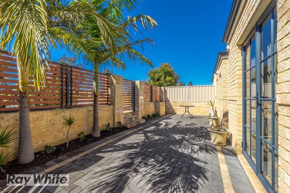 25B Hillsborough Drive, Nollamara WA 6061, Nollamara - Thumbnail 4