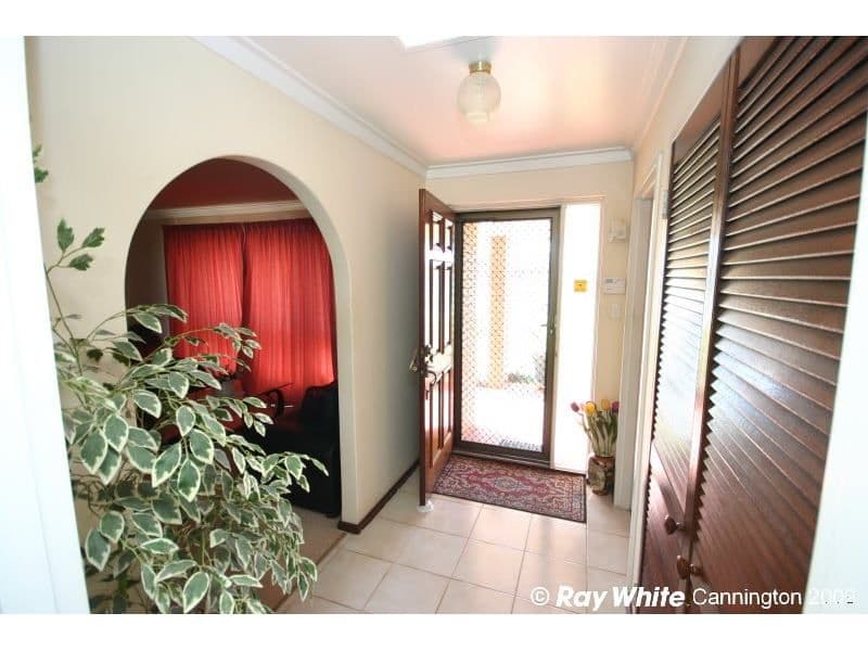 4 Cosmos Street, EAST CANNINGTON WA 6107, East Cannington - Thumbnail 2